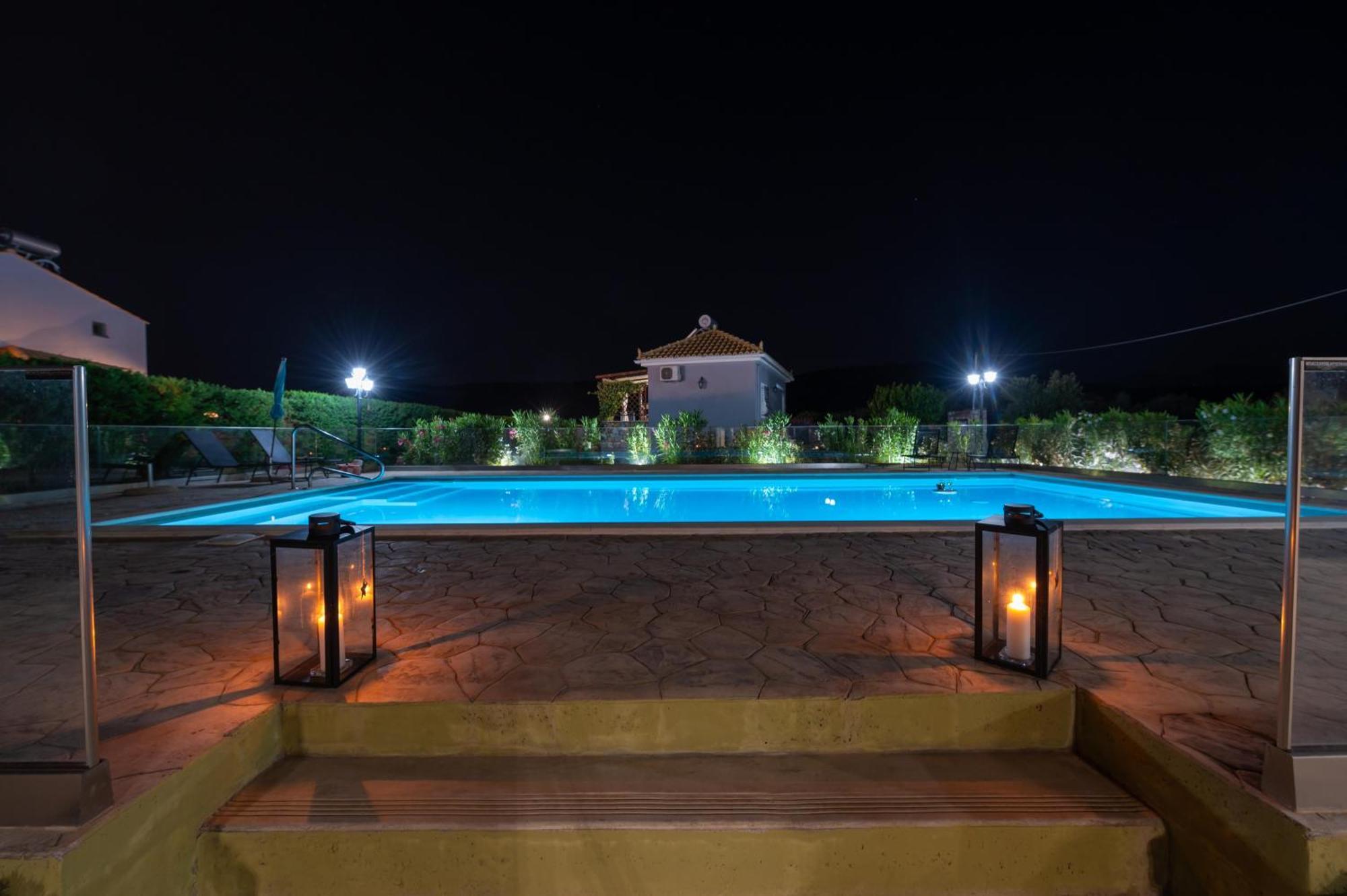 Spedion Villa - Near To Sea Villas With Heated Swimming Pool Гитион Экстерьер фото